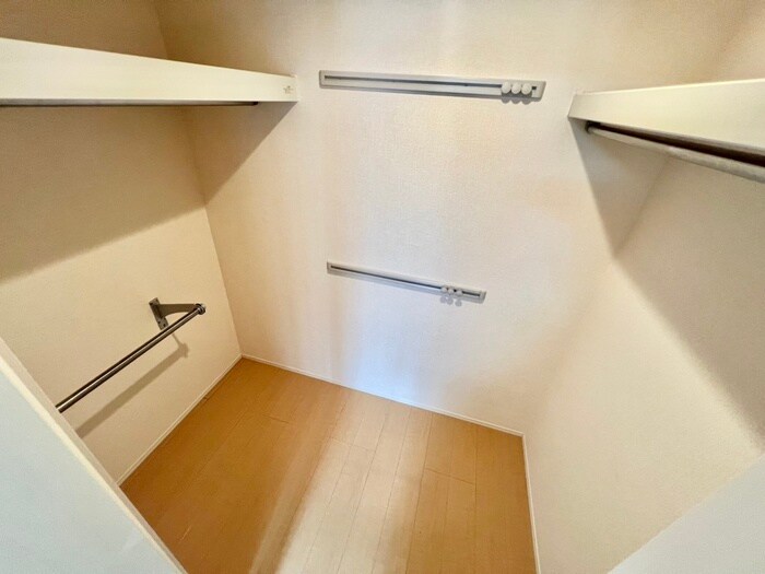 物件内観写真17　(収納)