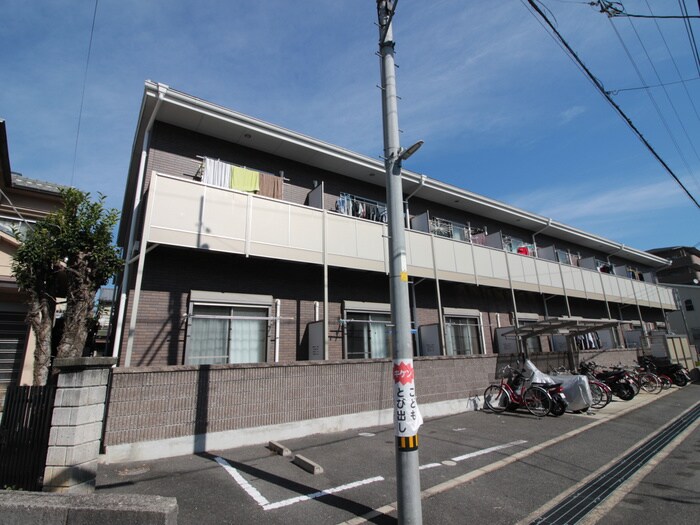 物件外観写真6　(エントランス部分)