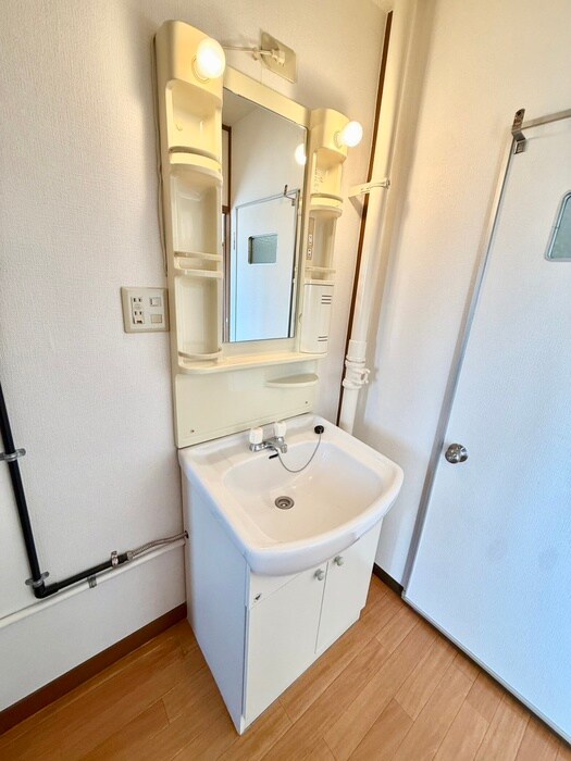 物件内観写真9　(洗面)