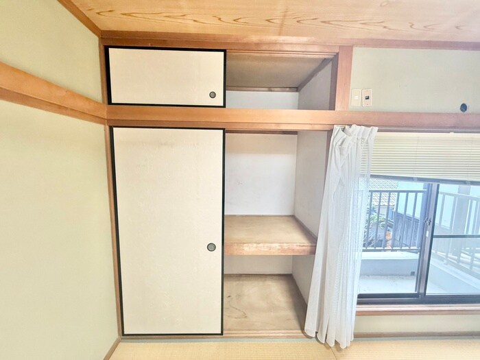 物件内観写真12　(収納)