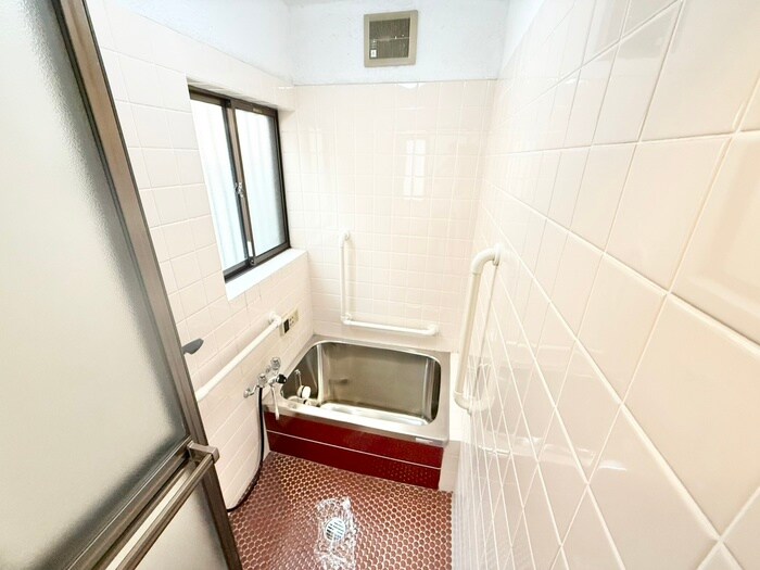 物件内観写真12　(バス／シャワールーム等)