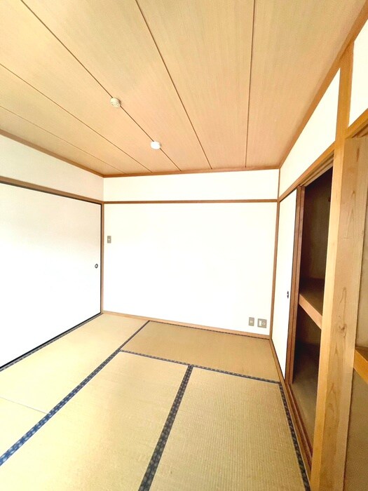 物件内観写真18　(居室)