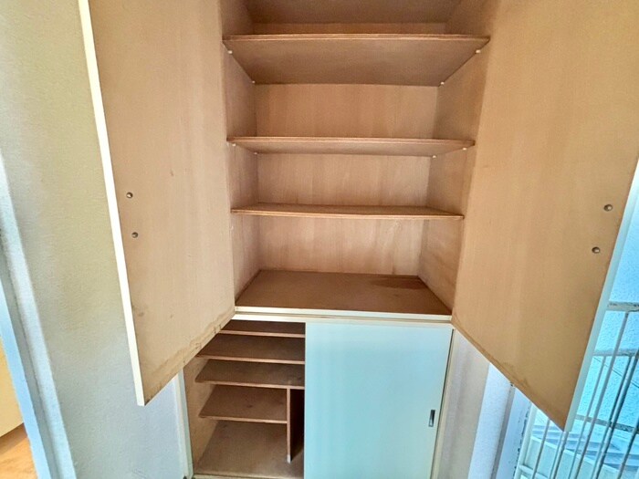 物件内観写真13　(靴箱)