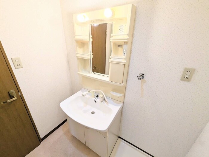 物件内観写真12　(洗面)