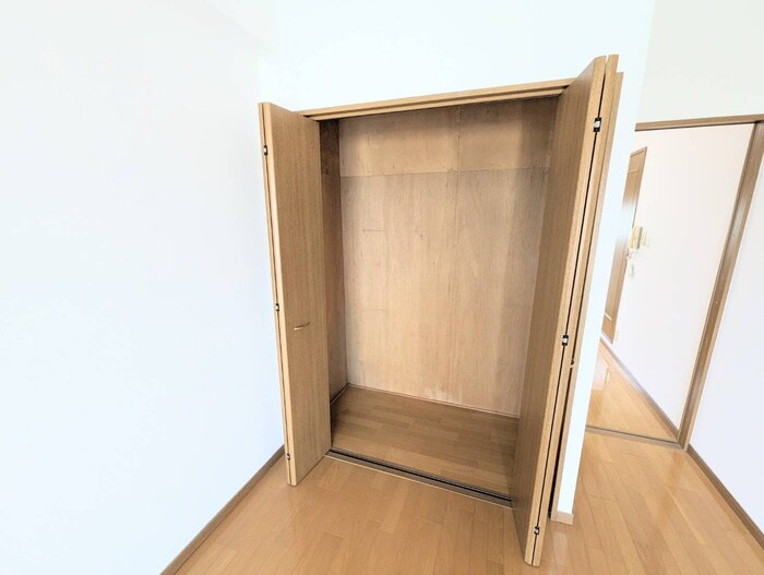 物件内観写真13　(収納)