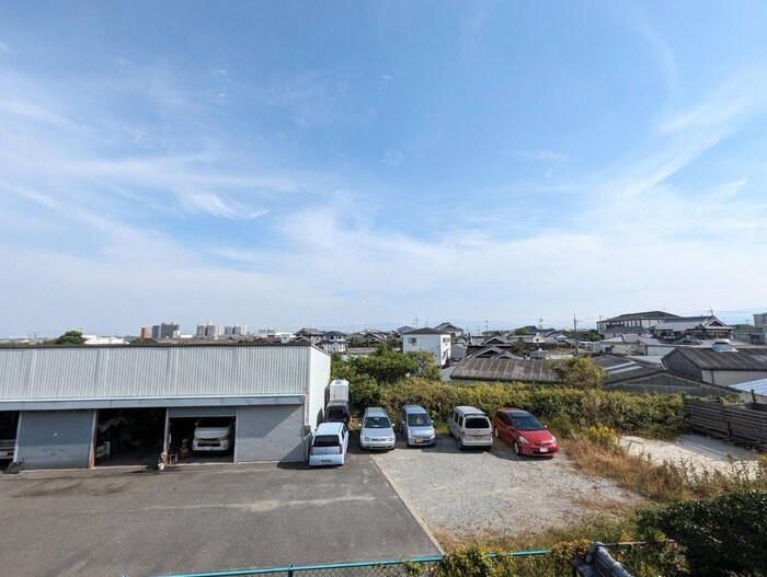 物件内観写真16　(室内からの展望)