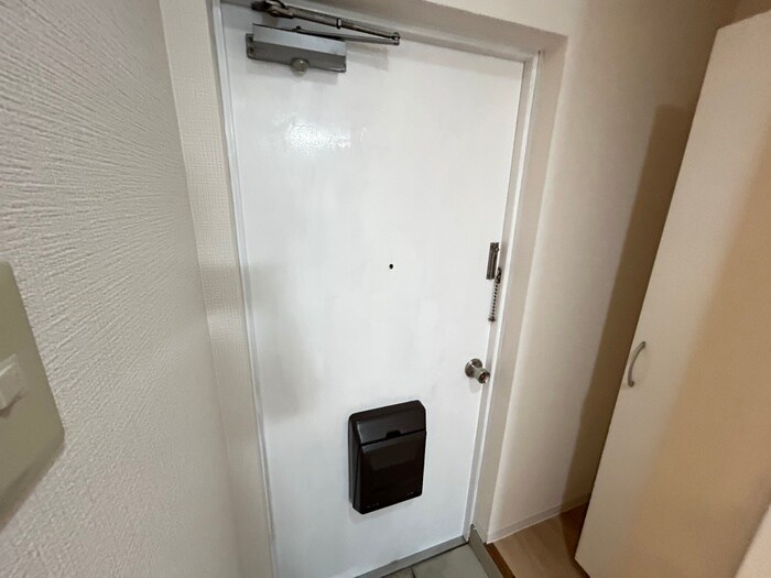 物件内観写真18　(玄関)