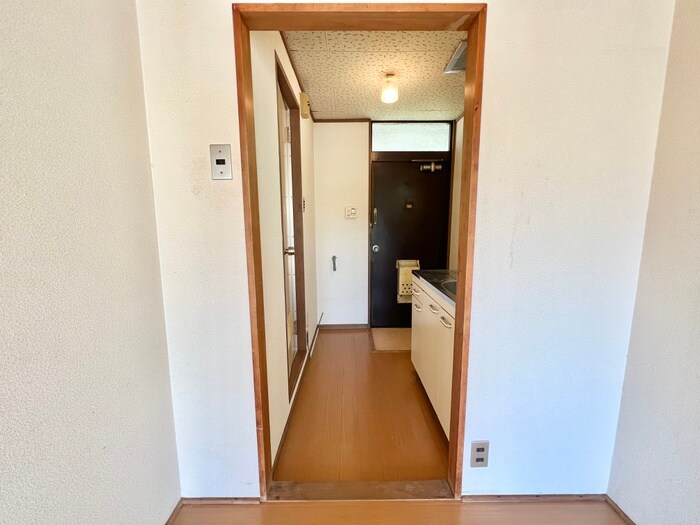 物件内観写真15　(廊下)