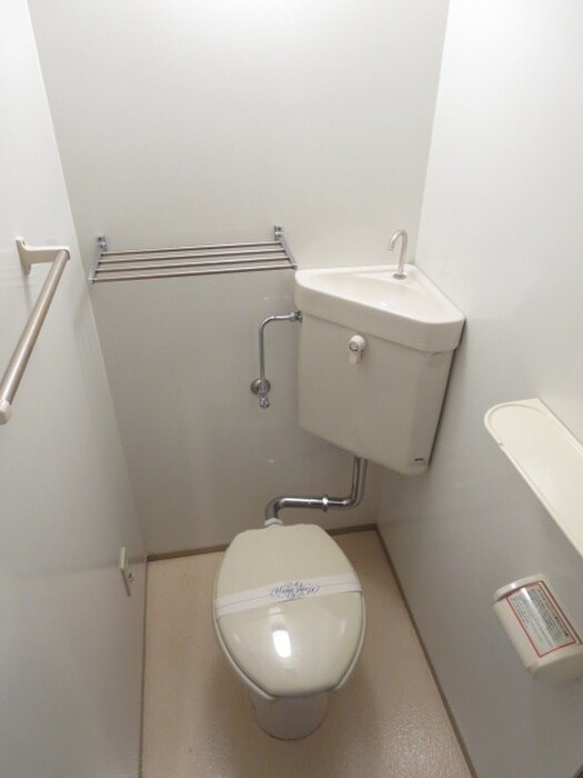 物件内観写真14　(トイレ)