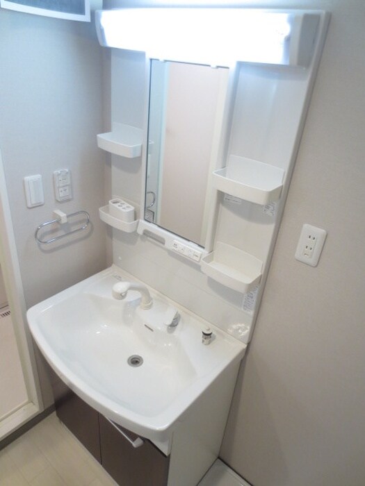 物件内観写真11　(洗面)