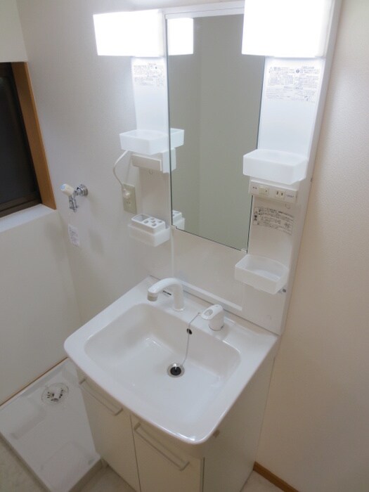 物件内観写真8　(洗面)