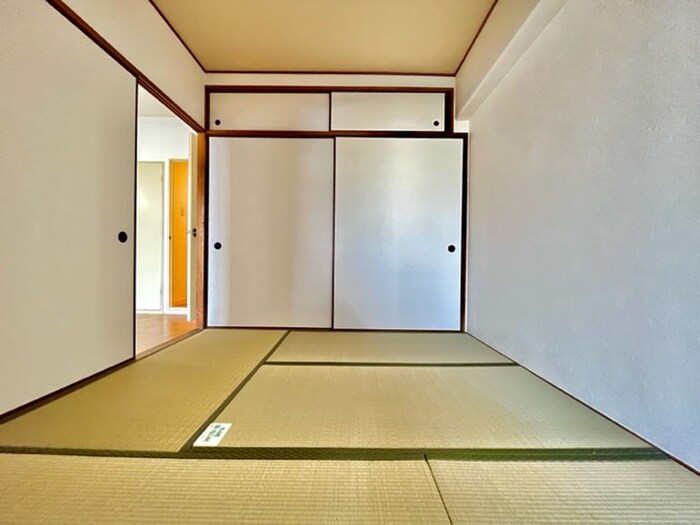 物件内観写真10　(居室)