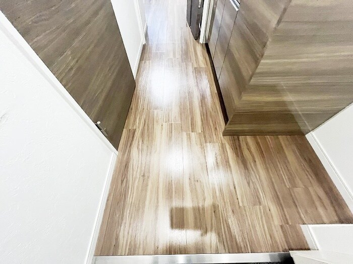 物件内観写真18　(廊下)