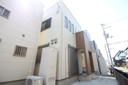 ﾌｼﾞﾊﾟﾚｽ戸建賃貸鳳西町三丁8号地外観写真