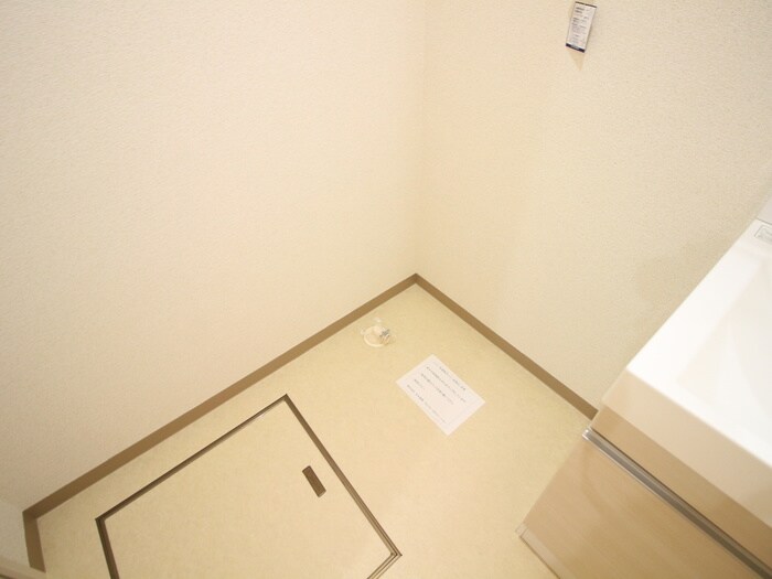 物件内観写真22　(洗濯機置場)