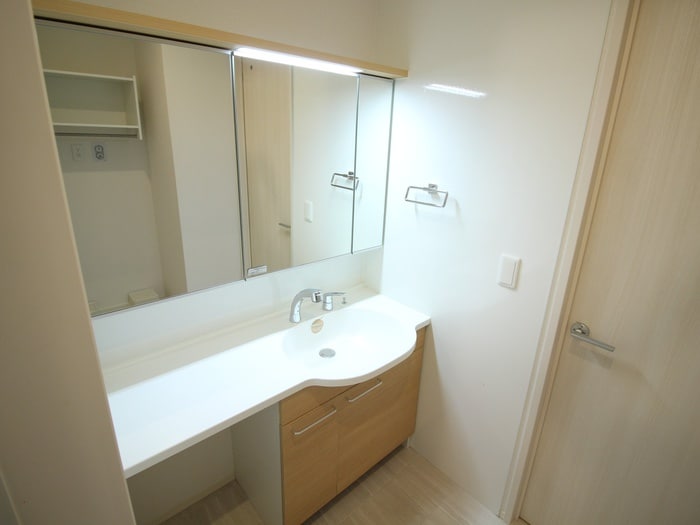 物件内観写真12　(洗面)