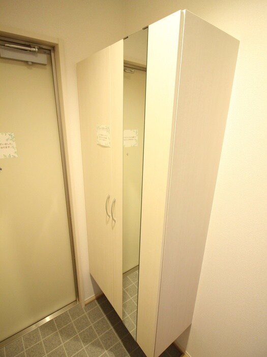 物件内観写真15　(靴箱)