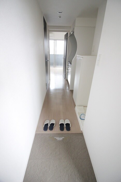 物件内観写真12　(廊下)