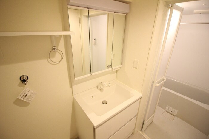 物件内観写真12　(洗面)