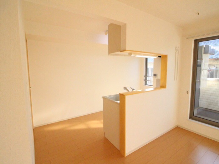 物件内観写真9　(居室)