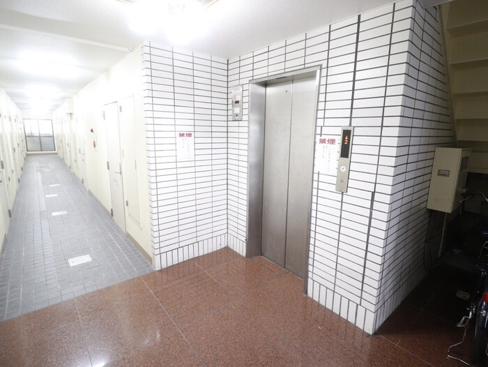 物件外観写真4　(建物設備)