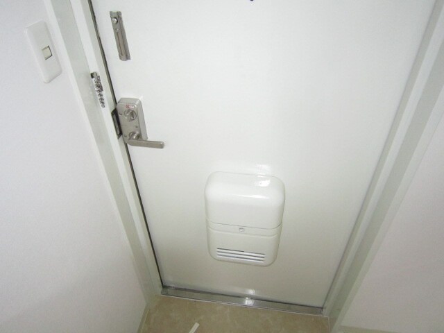 物件内観写真15　(玄関)