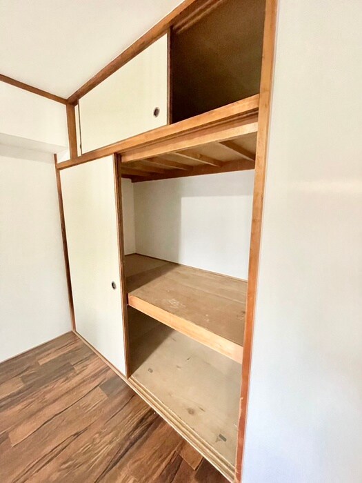 物件内観写真16　(収納)