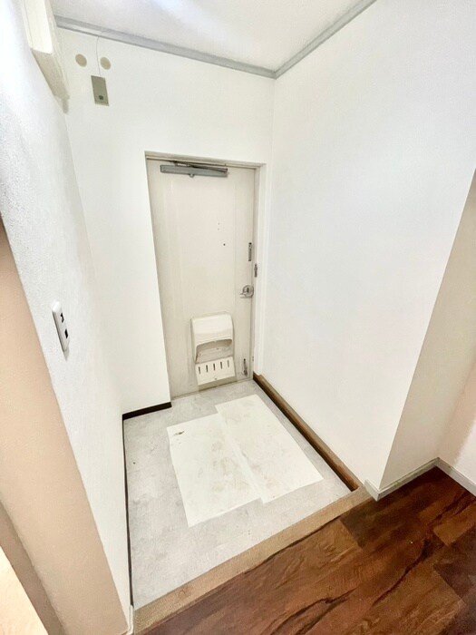 物件内観写真20　(玄関)