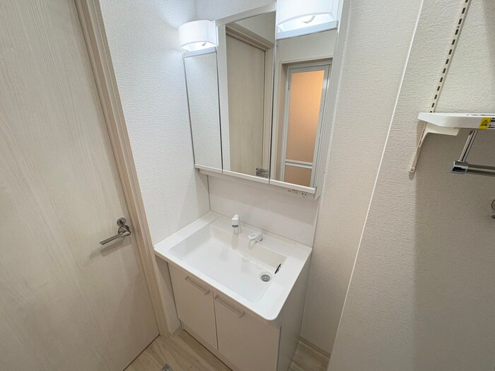 物件内観写真11　(洗面)