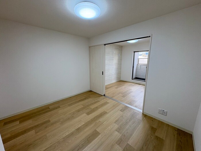 物件内観写真15　(居室)