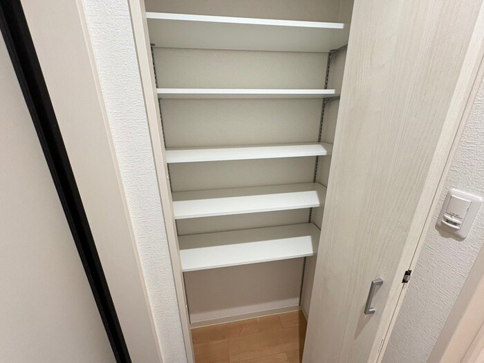 物件内観写真18　(靴箱)