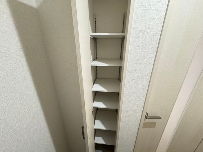 物件内観写真18　(靴箱)