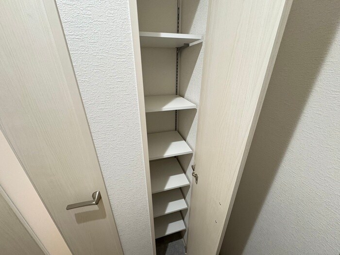 物件内観写真18　(靴箱)