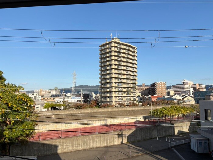 物件内観写真20　(室内からの展望)