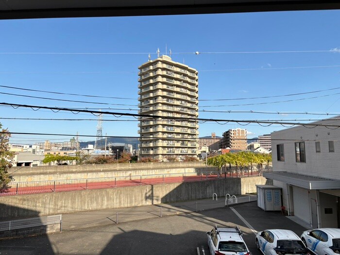 物件内観写真20　(室内からの展望)