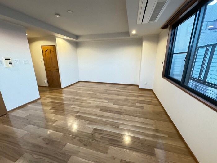 物件内観写真6　(居室)