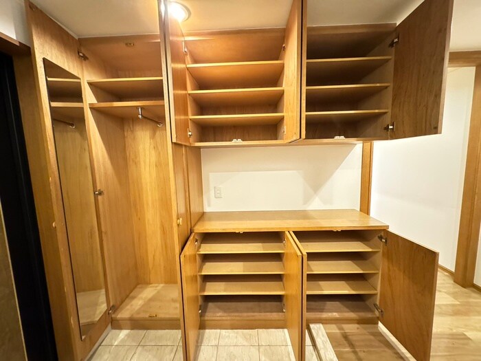 物件内観写真9　(靴箱)