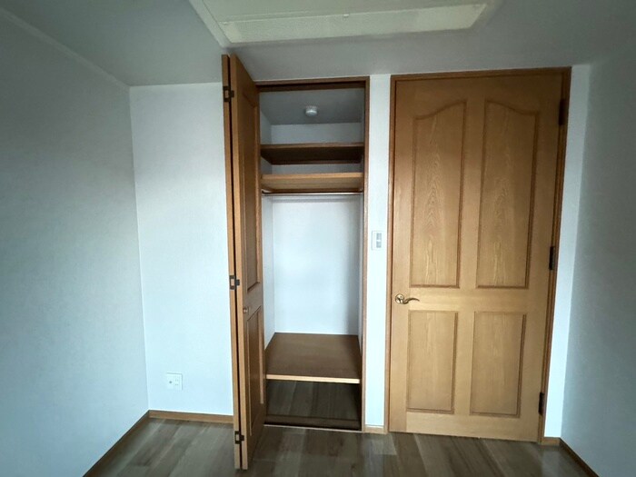 物件内観写真10　(収納)