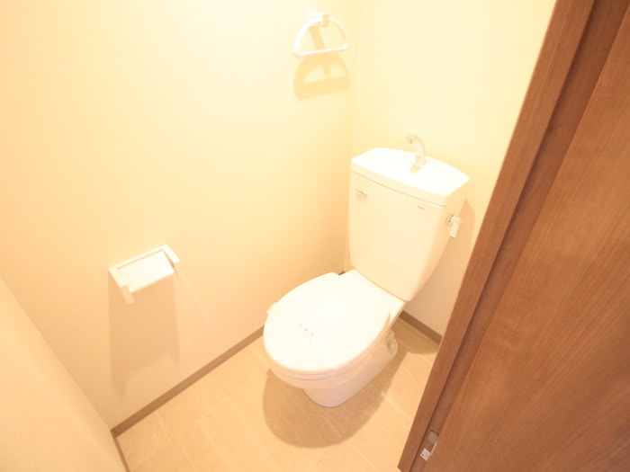 物件内観写真10　(トイレ)