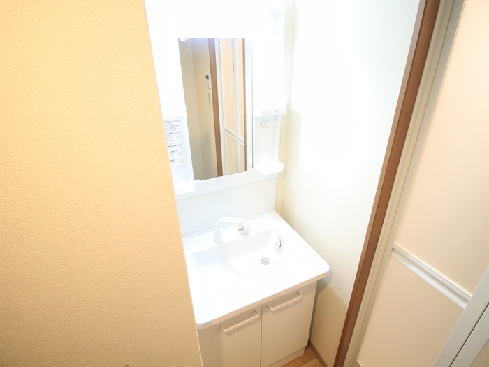 物件内観写真11　(洗面)