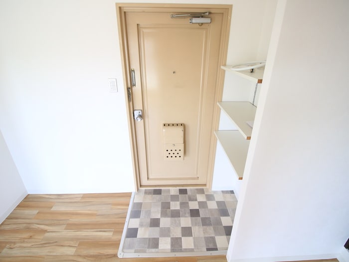 物件内観写真14　(玄関)