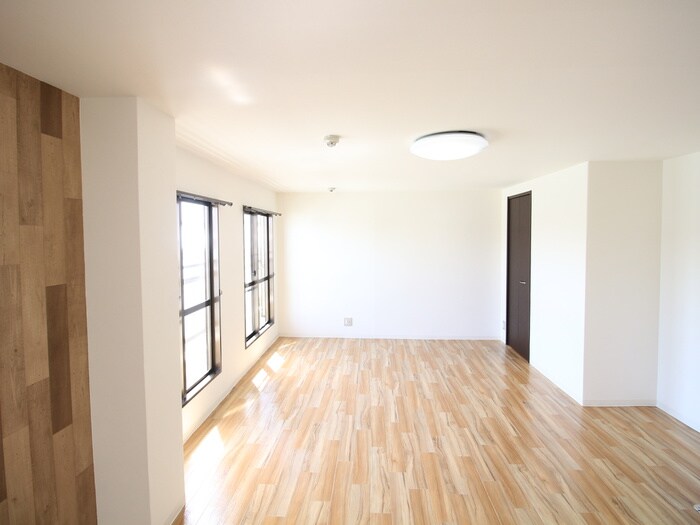 物件内観写真16　(居室)