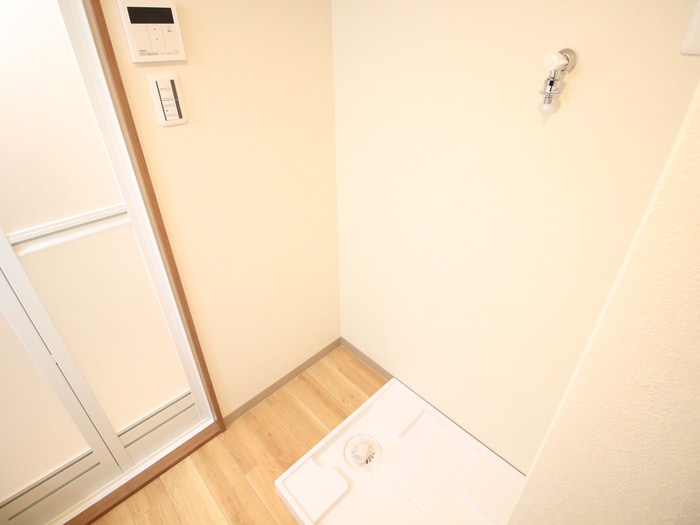 物件内観写真21　(洗濯機置場)