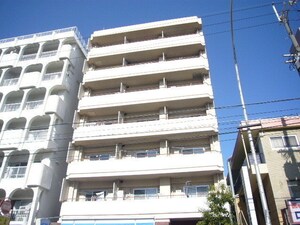 新御堂ﾏﾝｼｮﾝ外観写真