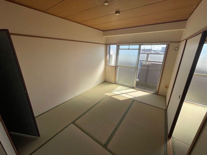 物件内観写真8　(居室)