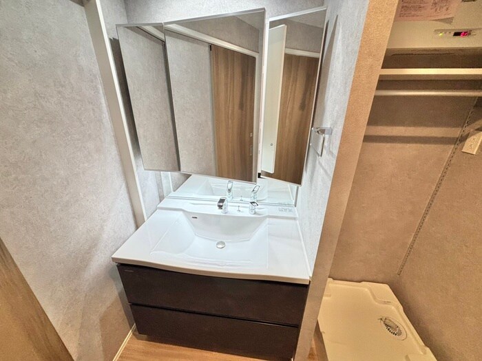 物件内観写真10　(洗面)