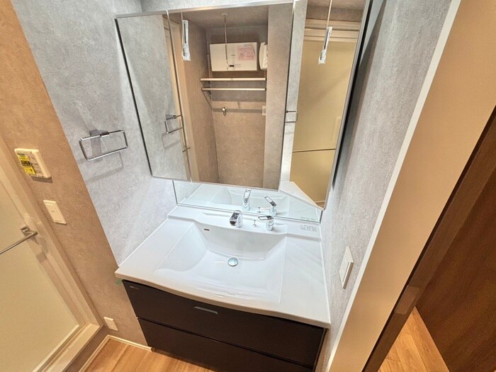 物件内観写真13　(洗面)