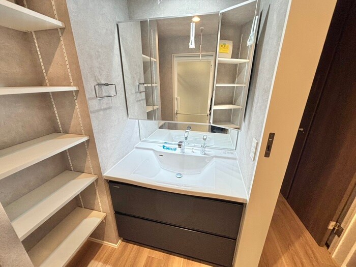 物件内観写真14　(洗面)