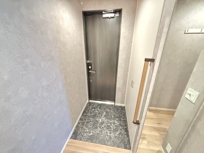 物件内観写真15　(玄関)