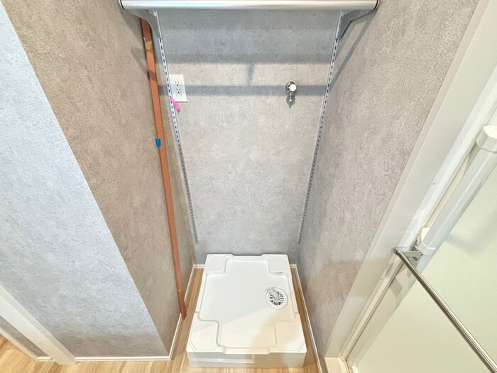 物件内観写真15　(洗濯機置場)